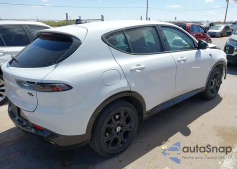 2024 Dodge Hornet R/T z USA, uszkodzony, nr VIN ZACPDFCWXR3A30157